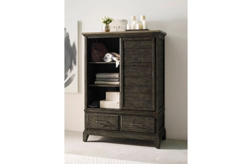 WHEELER DOOR CHEST Room 2