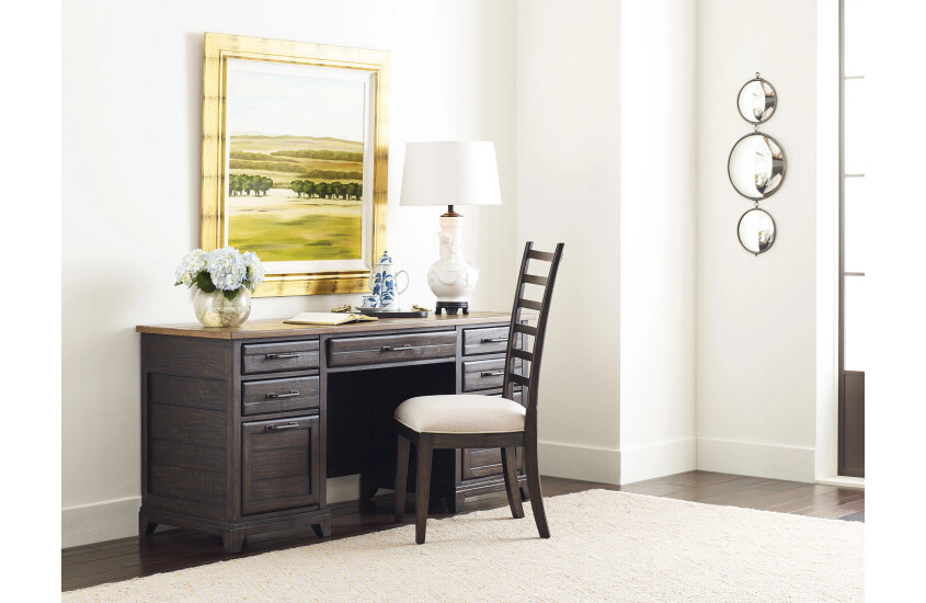 FARMSTEAD EXECUTIVE CREDENZA Room