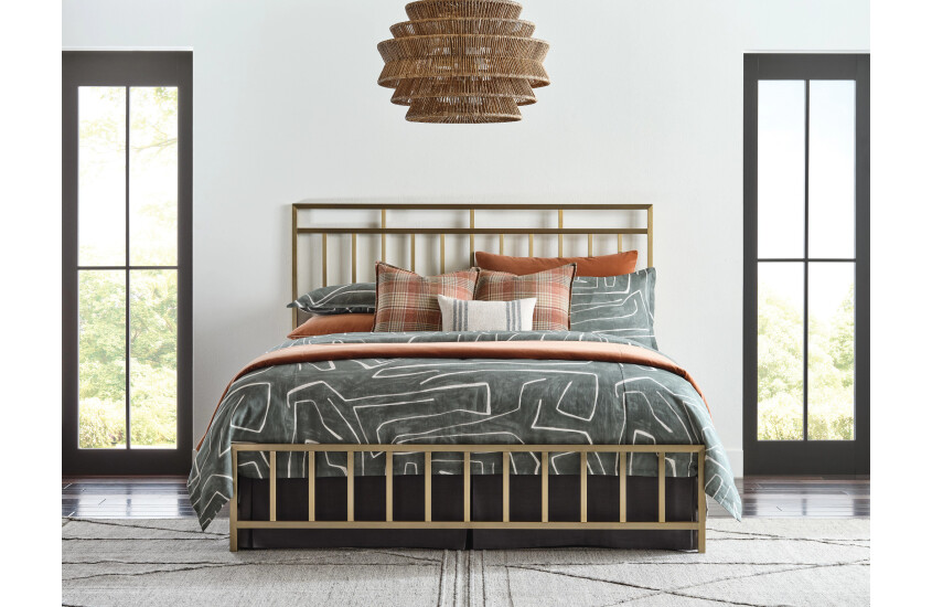 5/0 ASPIRE METAL BED - COMPLETE Room