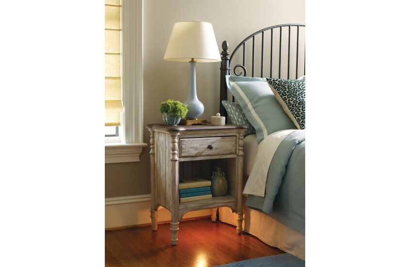 OPEN NIGHTSTAND Room 2